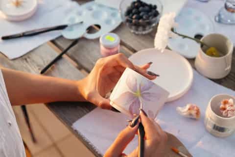 Workshop Clay Painting: Berkreasi di Atas Kanvas Tanah Liat